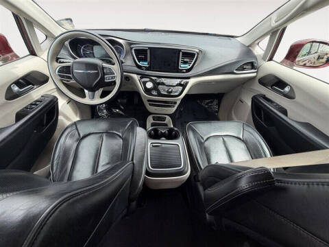 2018 Chrysler Pacifica Hybrid Limited