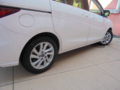 2015 Mazda MAZDA5 Sport