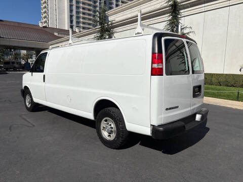 2017 Chevrolet Express 2500