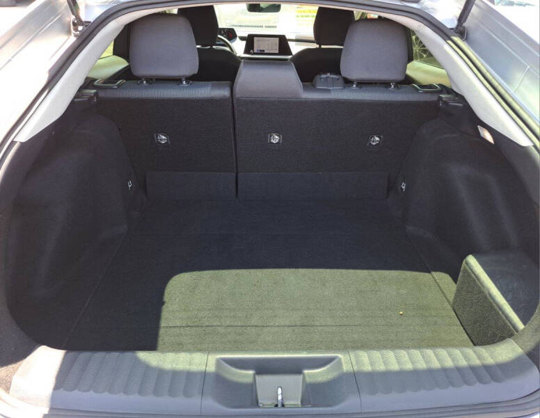 2024 Toyota Prius LE