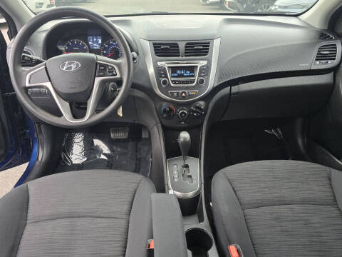 2017 Hyundai Accent SE