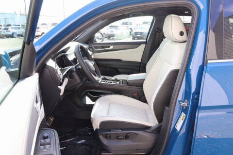 2025 Volkswagen Atlas Cross Sport SEL Premium R-Line 4Motion