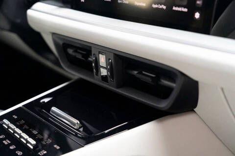 2024 Porsche Cayenne Coupe
