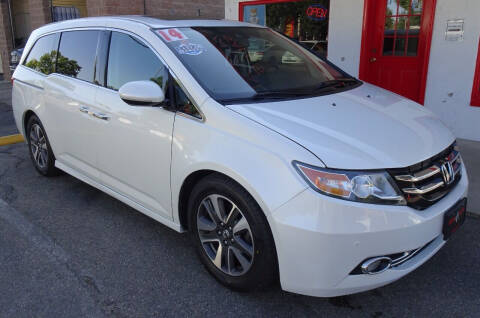 2014 Honda Odyssey for sale at VISTA AUTO SALES in Longmont CO