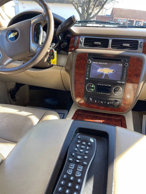 2013 Chevrolet Suburban LTZ