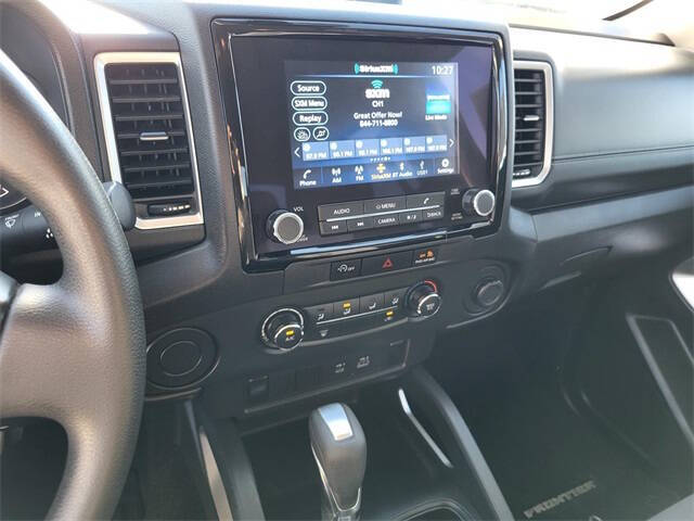 2023 Nissan Frontier SV