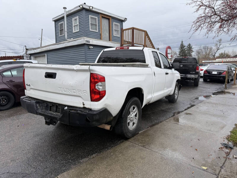 2017 Toyota Tundra SR