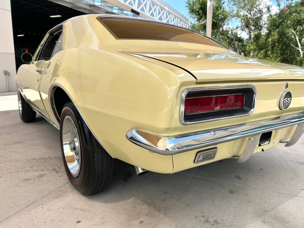 1967 Chevrolet Camaro 14