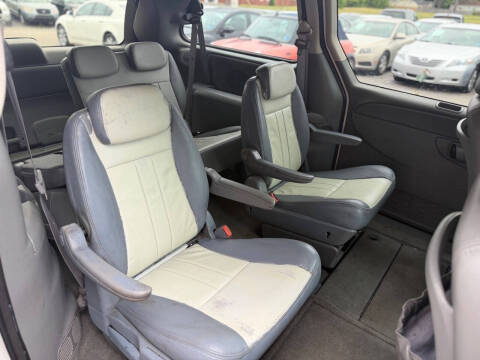 2006 Dodge Grand Caravan SXT