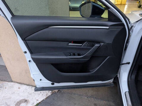 2023 Mazda CX-50 2.5 S Preferred Plus