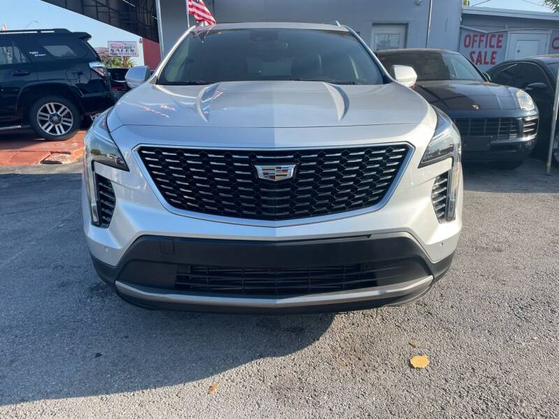 2019 Cadillac XT4 for sale at Molina Auto Sales in Hialeah FL
