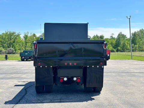 2013 Peterbilt 337