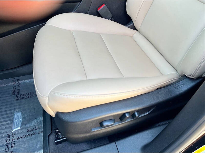 2024 Cadillac XT4 Luxury