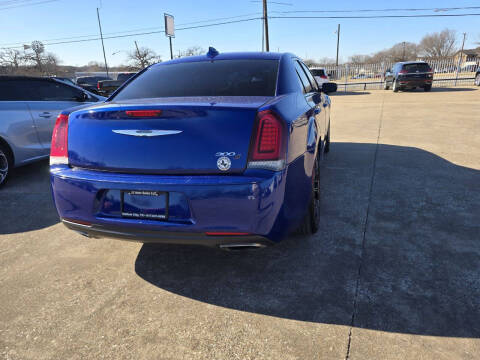 2019 Chrysler 300 S