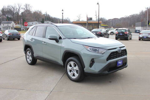 2020 Toyota RAV4 Hybrid XLE
