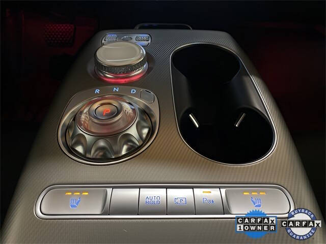 2024 Genesis GV60 Standard