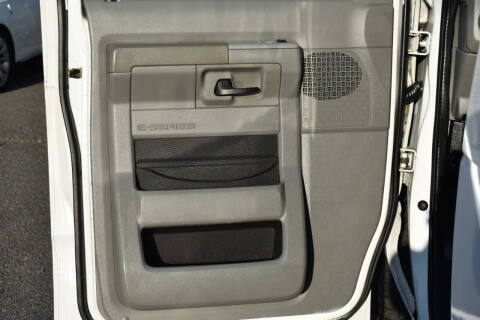 2010 Ford E-Series E-250