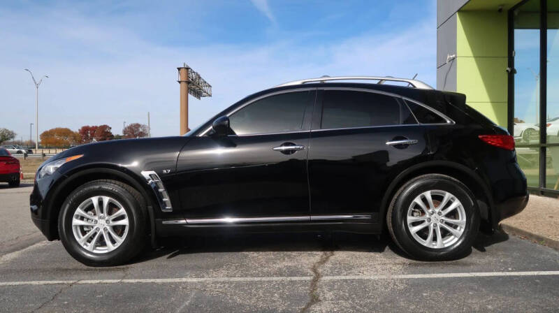 2017 Infiniti QX70