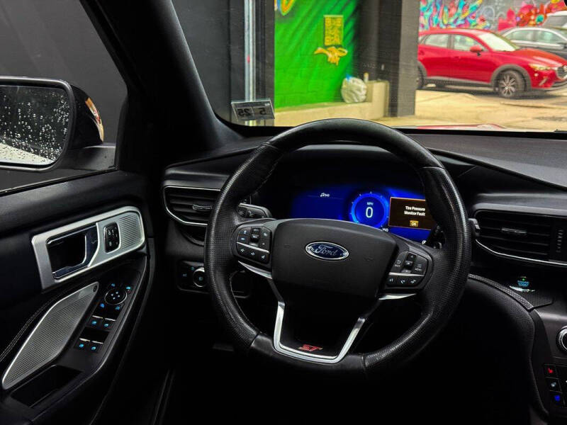 2020 Ford Explorer ST