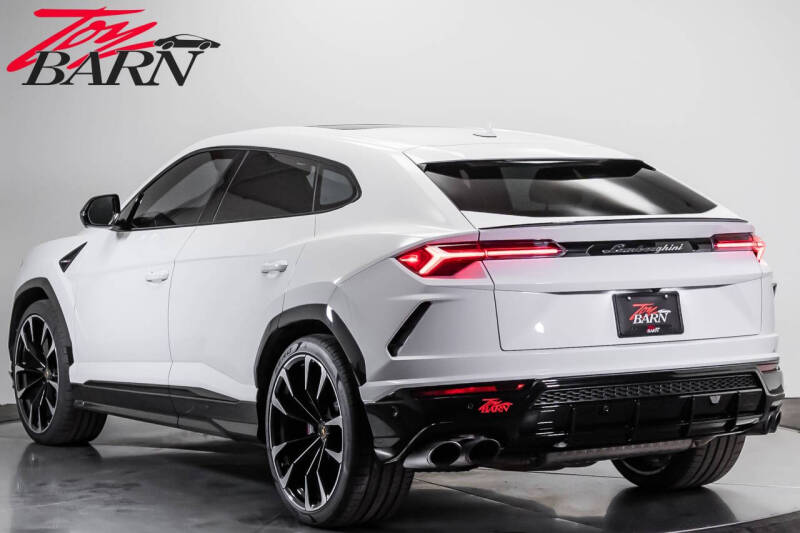 2022 Lamborghini Urus