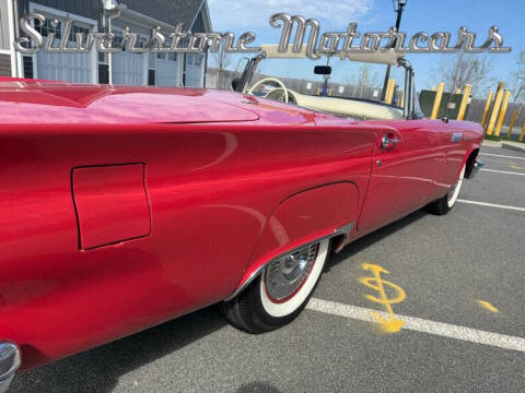 1957 Ford Thunderbird