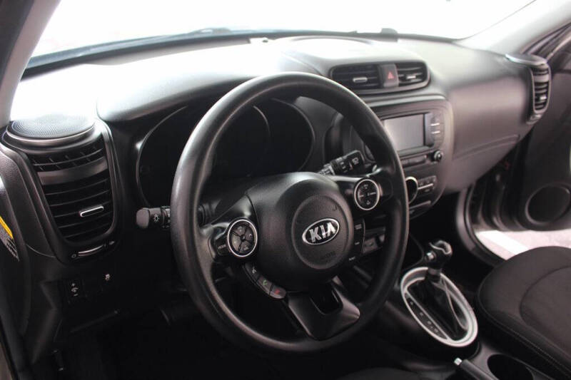 2017 Kia Soul +