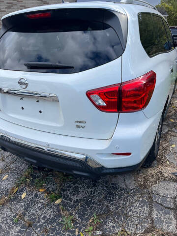 2017 Nissan Pathfinder SL