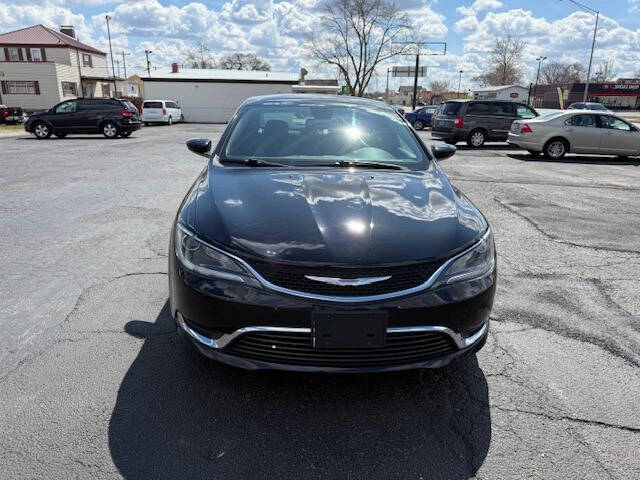 2016 Chrysler 200 Limited