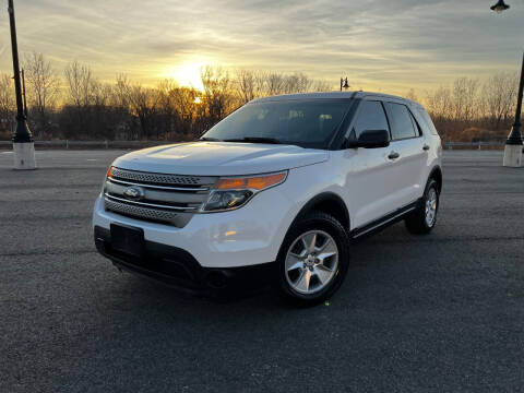 2014 Ford Explorer for sale at CLIFTON COLFAX AUTO MALL in Clifton NJ