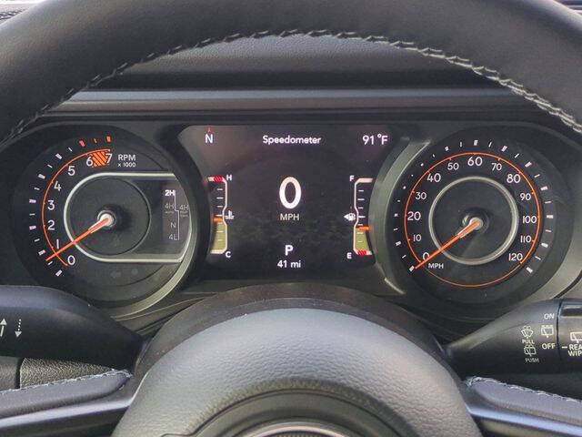 2025 Jeep Wrangler Rubicon X