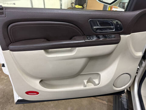 2010 Cadillac Escalade Platinum Edition