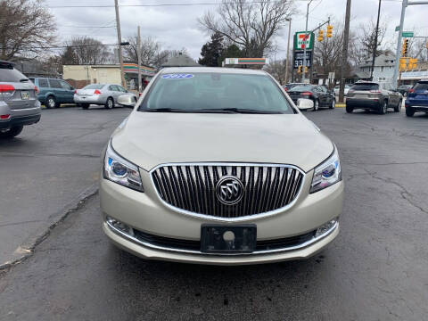 2014 Buick LaCrosse for sale at DTH FINANCE LLC in Toledo OH