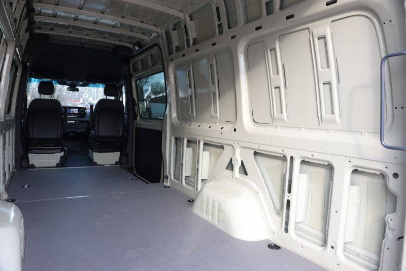 2025 Mercedes-Benz Sprinter