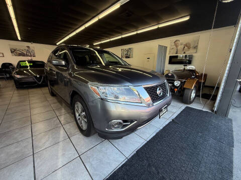 2016 Nissan Pathfinder S