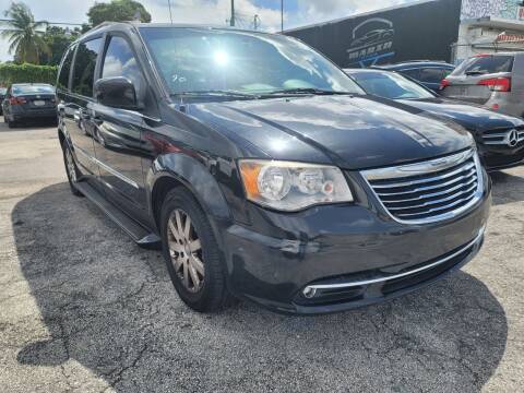 2014 Chrysler Town and Country for sale at Marin Auto Club Inc in Miami FL