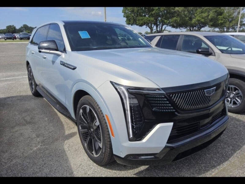 2025 Cadillac Escalade IQ Sport 2