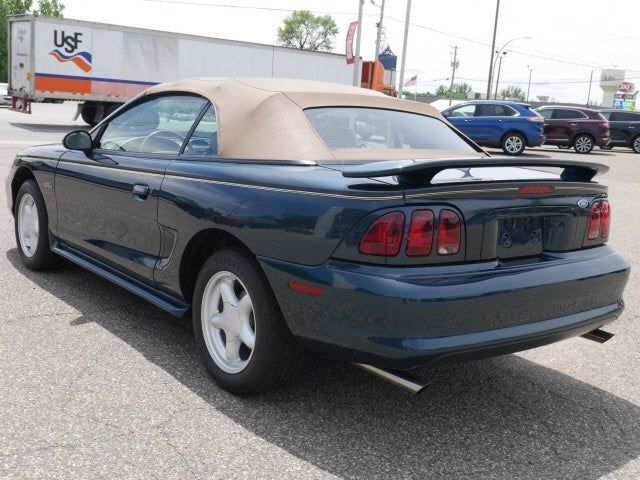 1996 Ford Mustang 2
