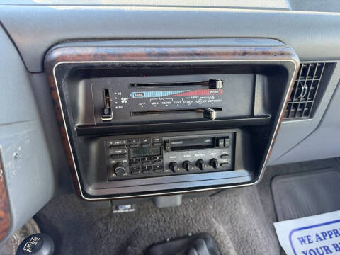 1990 Ford F-150 XLT Lariat