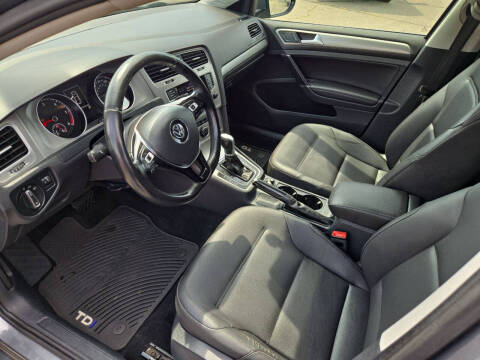 2015 Volkswagen Golf TDI S