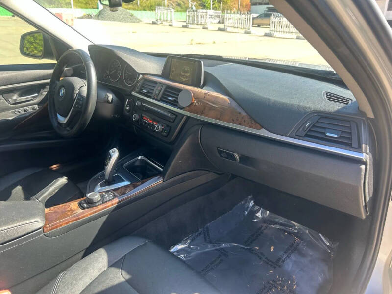 2014 BMW 3 Series 328i