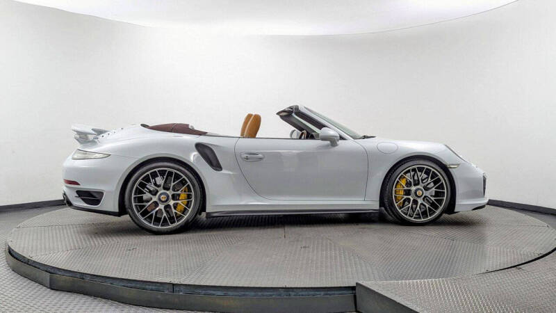 2015 Porsche 911 Turbo S
