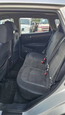 2011 Nissan Rogue S Krom
