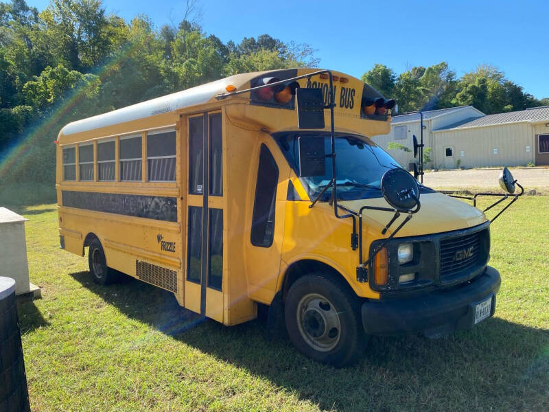 2001 GMC Savana null photo 3