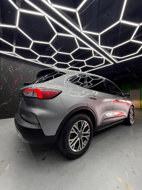 2022 Ford Escape SEL