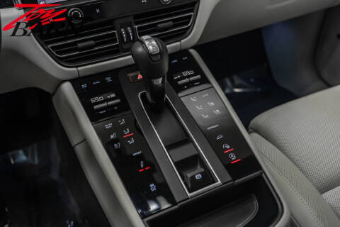 2022 Porsche Macan S