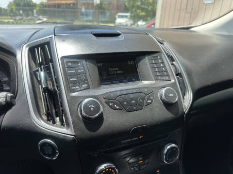 2017 Ford Edge SE