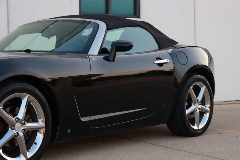 2009 Saturn SKY Red Line