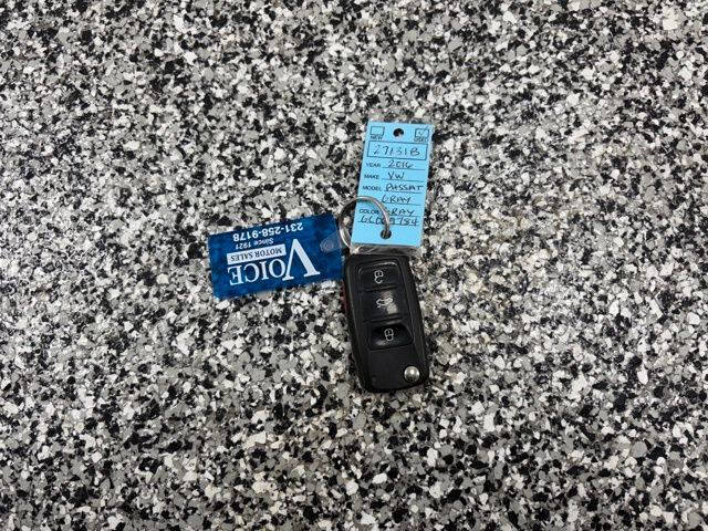 2016 Volkswagen Passat 1.8T SEL Premium