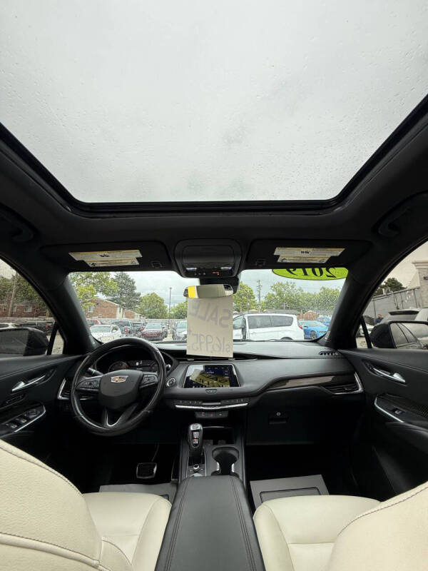 2019 Cadillac XT4 Sport