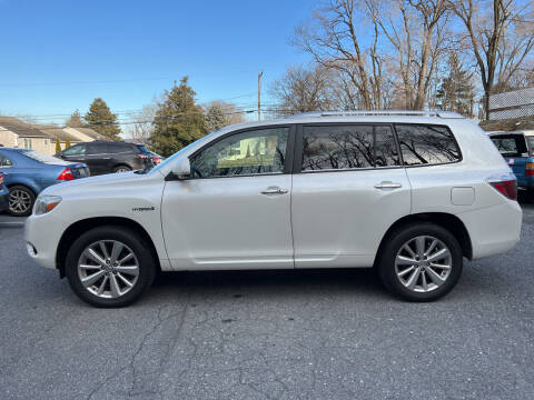 2008 Toyota Highlander Hybrid for sale at GRAHAM'S AUTO SALES & SERVICE INC in Ephrata PA